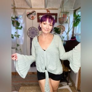 Wishlist Apparel Mint Green Bell Sleeve Tie Front LightweightTop Size Small